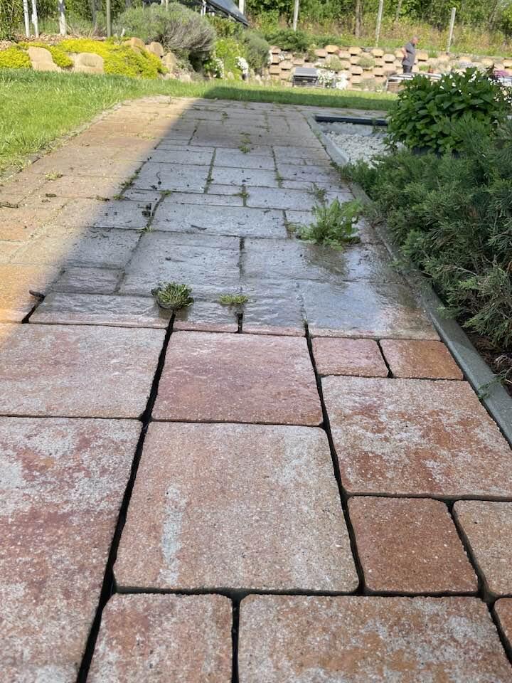 2Q== Térkő tisztítás